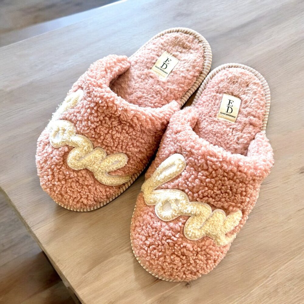 Pink Ellen Degeneres LOVE Sherpa Slippers Size 7